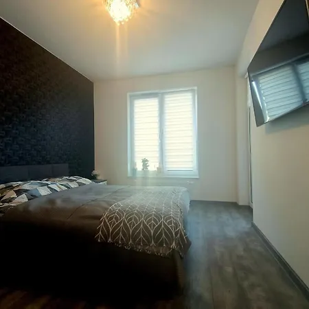 Appartement Brandneue In Mit Garten Kołobrzeg