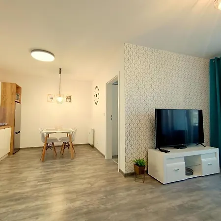 Appartement Brandneue In Mit Garten