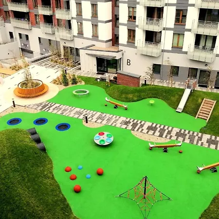 Brandneue In Mit Garten Appartement *