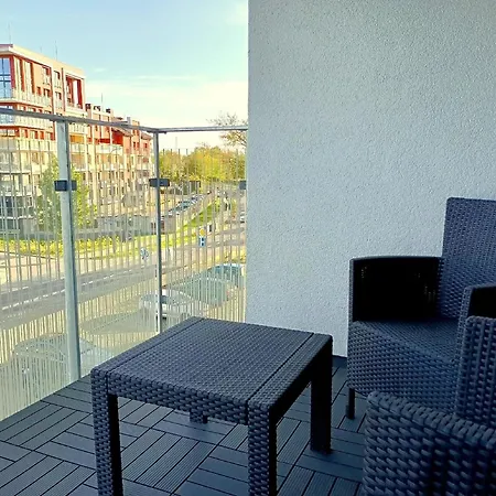 Appartement Brandneue In Mit Garten